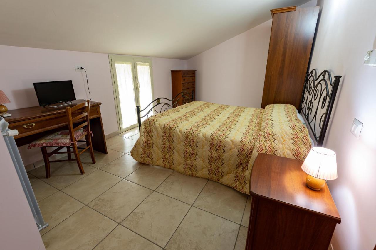 Il Contado B&B Castel Sant'Elia Экстерьер фото